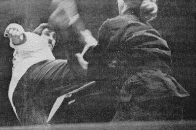 1974: Co Hessin Bet Bussi ilə mübahisəli döyüşü - Cinslər arasında qarşıdurma rəmzi - VİDEO