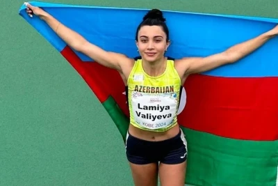 Lamiyə Vəliyeva qapalı məkanda 200 metr məsafəyə qaçışda ölkə rekordu qırıb - FOTO