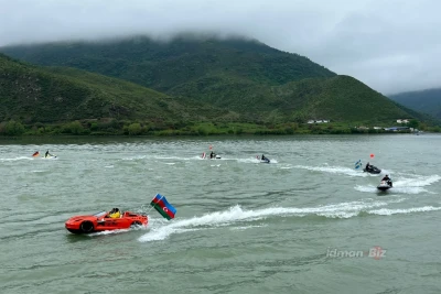 В Суговушане стартовала международная регата по гребле на байдарках и каноэ «Кубок Президента 2026»