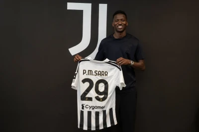 Pap Matar Sarr Juventusda oynamağa başlayır