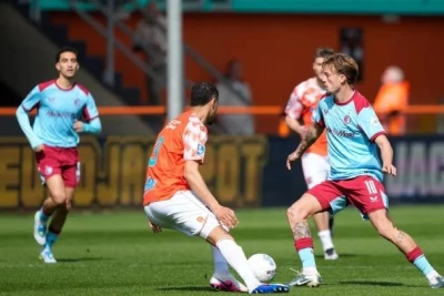 Kökçünün komandası "Feyenoord"la qolsuz heç-heçə etdi