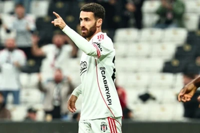 "Beşiktaş"ın hücumçusu Rafa Silva zədələndi: "Kasımpaşa" matçında iştirak etməyəcək