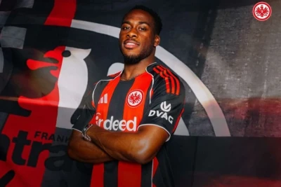 "Qarabağ"ın rəqibi "Ayntraxt" hücumçu transfer etdi