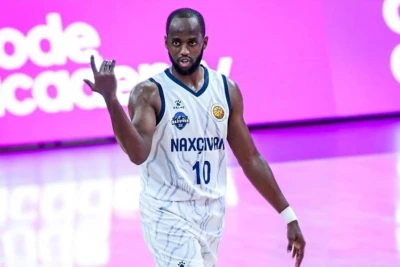 "Quba" Kris Klarkla müqavilə imzalayıb