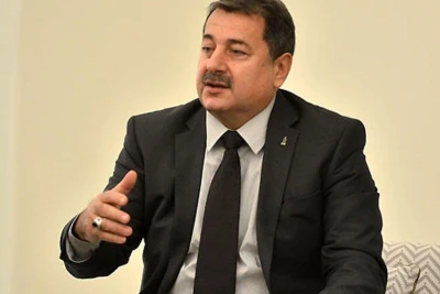 Vaqif Sadıqov "Atletik" - "Qarabağ" matçı haqda: "Tam fərqli futbol məktəbinin nümayəndəsi ilə üz-üzə gələcəyik"