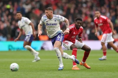 UEFA Avropa Liqasında yarımfinal cavab oyunları: "Aston Villa" - "Nottingem Forest" və "Frayburq" - "Braqa"
