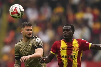 Türkiyə Super Liqası: "Göztepe" və "Beşiktaş" heç-heçə etdi