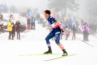 Britaniyalı xizəkçi Dünya Kubokunda yarış zamanı tamaşaçıların təklif etdiyi spirtli içkiləri içib