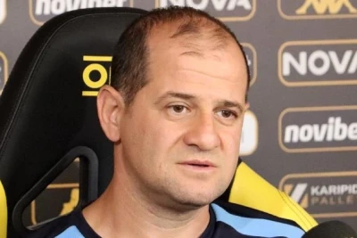 Elmar Baxşıyev: "Aris"ə hörmət edir, bir qədər çəkinirik"