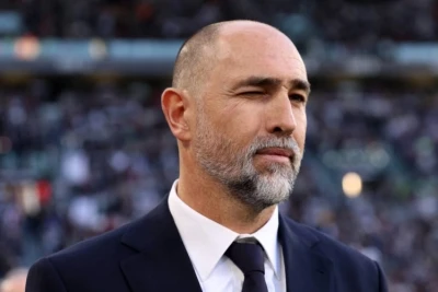 "Yuventus"un baş məşqçisi Vlahoviçin transferi barədə danışmaqdan imtina etdi