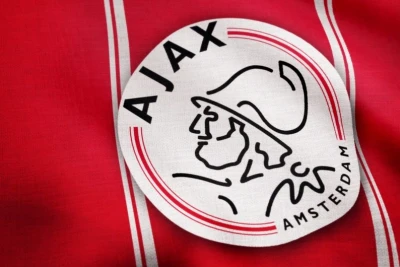 "Ayaks" yeddi futbolçunu satışa çıxarıb