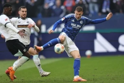 Mahir Emreli zədə səbəbindən "Şalke-04" ilə oyunda iştirak etməyib