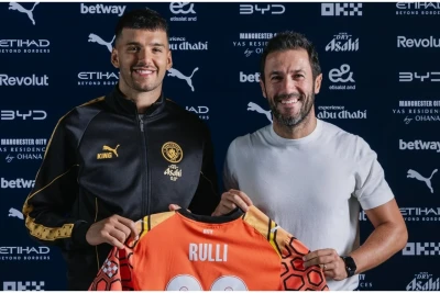 Mançester Siti françalı qapıçını transfer edib