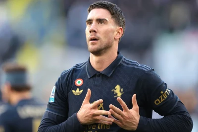 "Arsenal" Vlahoviçin pulsuz transferinə ümid edir