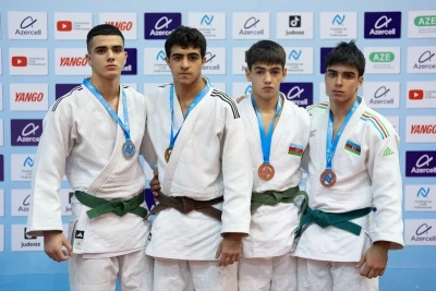 U-17 cüdoçular arasında Bakı birinciliyinin ikinci gününün qalibləri bəlli oldu