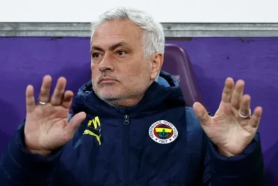 "Fənərbaxça" Joze Mourinyo ilə yollarını ayırdı