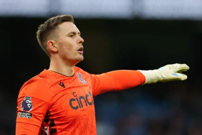 "Tottenhem" Vikaryonun əvəzinə Hendersonu gətirə bilər