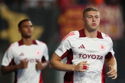 "Napoli" Artyom Dovbiki Lukakuya əvəz kimi görür