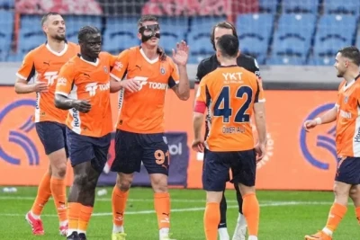 "Başakşehir" "Gənclərbirliyi" üzərində 3:0 hesablı qələbə qazandı