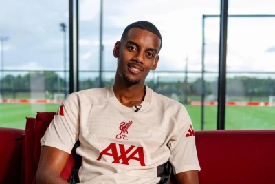 Aleksander İsakın "Liverpul"a transferi dünya futbolunun ən bahalı üçüncü keçididir
