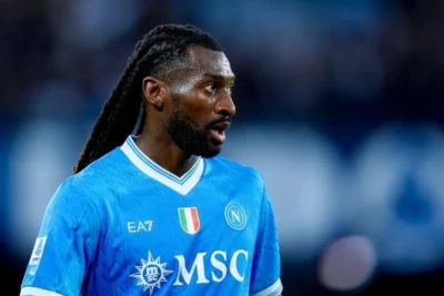 "Napoli"nin yarımmüdafiəçi Zambo Angissa Türkiyəyə keçə bilər