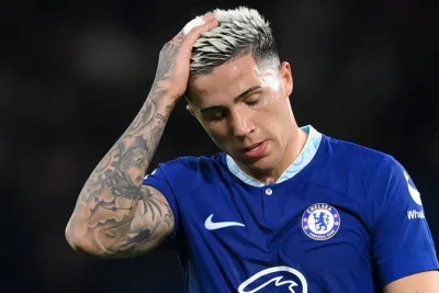 Con Obi Mikel Enzo Fernandesi "Real" arzularına görə sərt tənqid etdi