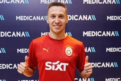 Pşemıslav Frankovski "Qalatasaray"dan "Renn"ə icarəyə verildi