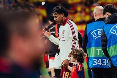 Lamin Yamal dini şüarlara görə ispan azarkeşlərini qınadı