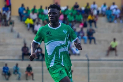 Beninli futbolçu "Araz-Naxçıvan"da sınaqdan keçmək üçün müraciət edib