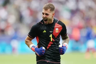 "Vilyareal" PSJ-nin sabiq qapıçısı Arnau Tenası transfer edib