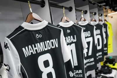 "Neftçi" Mahmudov və Balayev ilə müqavilə uzadır
