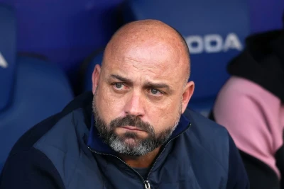 "Espanyol"un məşqçisi bazar ertəsi axşamı oyun saatından narazıdır