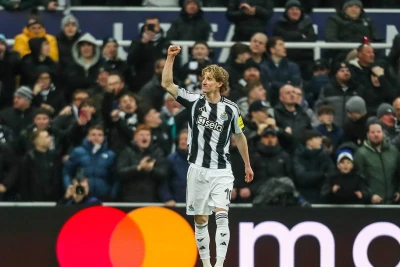 "Bavariya" Entoni Qordonun transferi üçün danışıqlara başlayıb