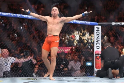 Peddi Pimblett İliya Topuriyanın "UFC Freedom 250"dəki stulunu hərracda alıb