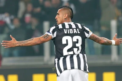 Arturo Vidal “Juventus”a məşqçi kimi qayıdacağını açıqladı