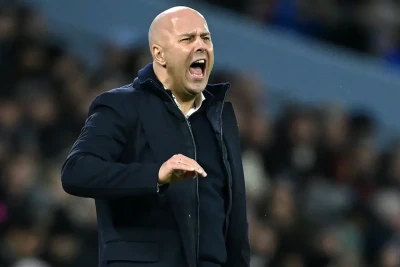 Salah qalmaqalı fonunda "Liverpul"da Slot böhranı dərinləşir