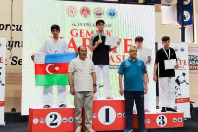Rafiq Hüseynli "VI Gemlik Uluslararası Karate Turnuvası"nda gümüş medal qazanıb