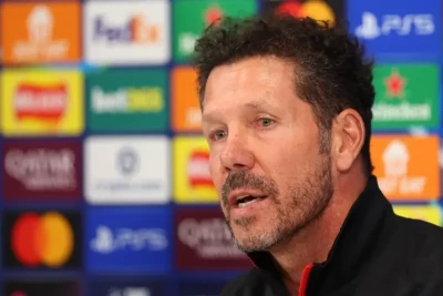 Simeone "Barselona"nın çempionluğu haqqında: "Bu komandanı iki dəfə yarışdan çıxarmışıq"