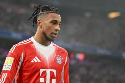 UEFA Maykl Olisenin sarı vərəqə alması epizodunu araşdırır