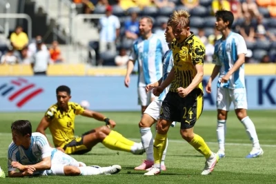 Borussia D, Kulüpler Arası Dünya Şampiyonası'nda grup lideri oldu