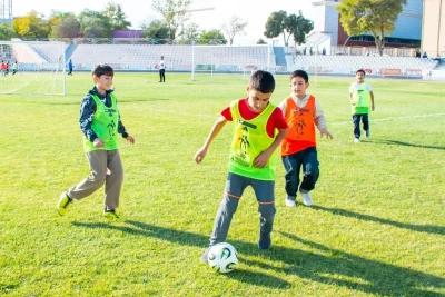 Naxçıvanda UEFA Kütləvi Futbol Həftəsi çərçivəsində uşaq futbol festivalı keçirildi - FOTO