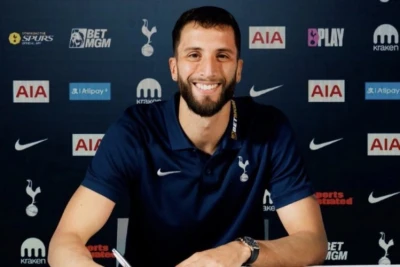 Rodriqo Bentankur "Tottenhem"lə yeni müqavilə imzalayıb