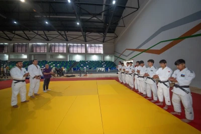 Yeniyetmə cüdoçularla dünya çempionatı öncəsi görüş keçirilib - FOTO