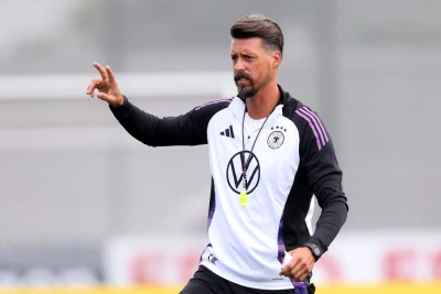 Sandro Wagner Bundesliqada məşqçi kimi fəaliyyət göstərəcək