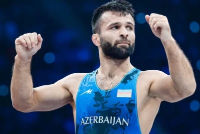 Eldəniz Əzizli 55 kiloqram çəki kateqoriyasında dünya çempionu oldu
