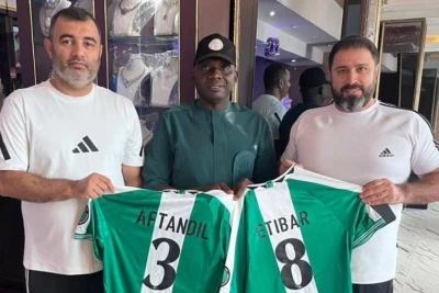 "Qarabağ" rəsmiləri Nigeriyada istedadlı futbolçular aşkar edib