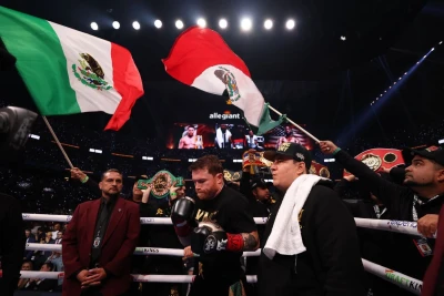 Saul Alvares IBF titulu uğrunda döyüşdən əməliyyat səbəbindən imtina edib