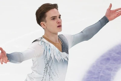 Vladimir Litvintsev Qış Olimpiya Oyunlarında qısa proqramı 13-cü yerdə tamamlayıb
