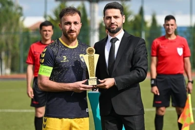 "Ayın qolu" mükafatı qalibə verildi