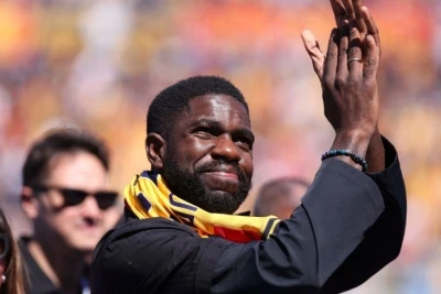 Samuel Umtiti futbolçu karyerasını başa vurub